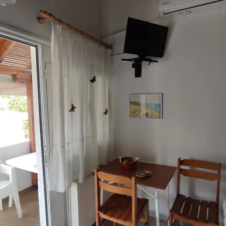 Katerina Rooms Nea Kallikrateia Exterior photo