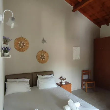 Katerina Rooms Nea Kallikrateia Exterior photo